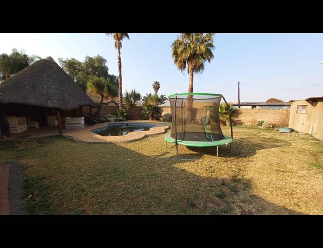 3 BEDROOM HOUSE FOR SALE IN BOOYSENS